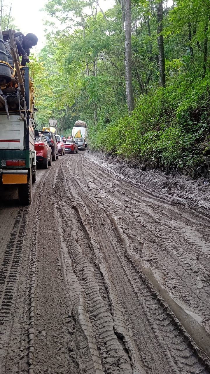 In this file photo taken June 2022, vehicles are seen stuck in traffic on the National Highway-2 Kohima-Mao Gate stretch. (Morung File Photo: For representational purposes only)